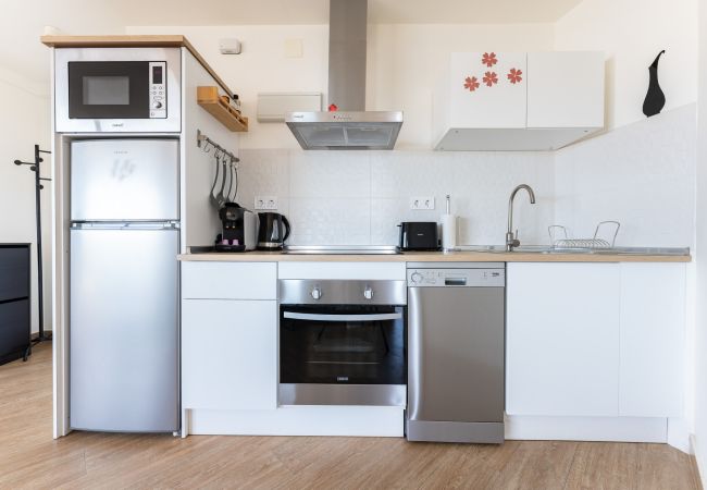 Appartement à Torremolinos - Sunrise Haven: Spacious, Bright, Pool, Terraces Appartement à Torremolinos - Sunrise Haven: Spacious, Bright, Pool, Terraces