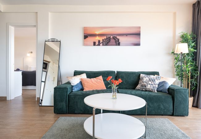 Appartement à Torremolinos - Sunrise Haven: Spacious, Bright, Pool, Terraces Appartement à Torremolinos - Sunrise Haven: Spacious, Bright, Pool, Terraces