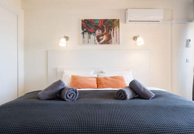 Appartement à Torremolinos - Sunrise Haven: Spacious, Bright, Pool, Terraces Appartement à Torremolinos - Sunrise Haven: Spacious, Bright, Pool, Terraces