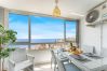 Appartement à Benalmádena - Coastal Charm: Renovated 2-Bed Apt, Pool, Sea Views Appartement à Benalmádena - Coastal Charm: Renovated 2-Bed Apt, Pool, Sea Views