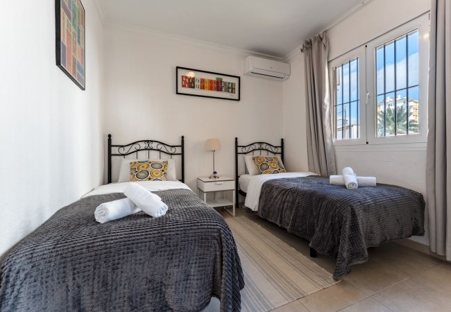 Appartement à Benalmádena -  Coastal Bliss Tranquil 2BR apartment  Appartement à Benalmádena -  Coastal Bliss Tranquil 2BR apartment