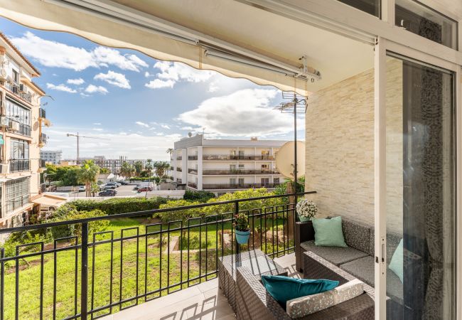 Appartement à Benalmádena -  Coastal Bliss Tranquil 2BR apartment 