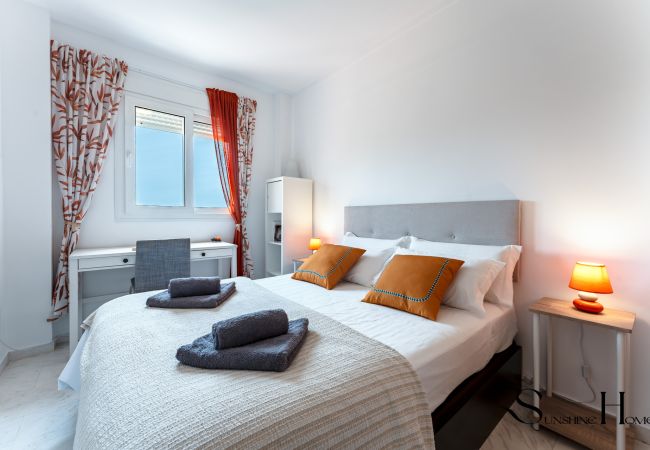 Appartement à Benalmádena - Amazing Sea and Golf Course view 2BR, Parking Pool Appartement à Benalmádena - Amazing Sea and Golf Course view 2BR, Parking Pool