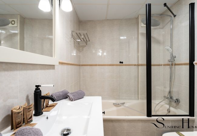 Appartement à Torremolinos - 50 Meters from the Beach, 1 Bedroom with Parking Appartement à Torremolinos - 50 Meters from the Beach, 1 Bedroom with Parking