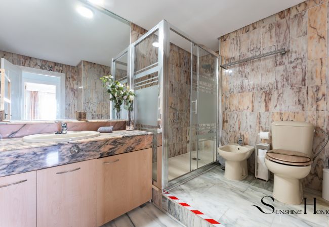 Appartement à Benalmádena - Marvelous views, pools, steps to the beach! Appartement à Benalmádena - Marvelous views, pools, steps to the beach!