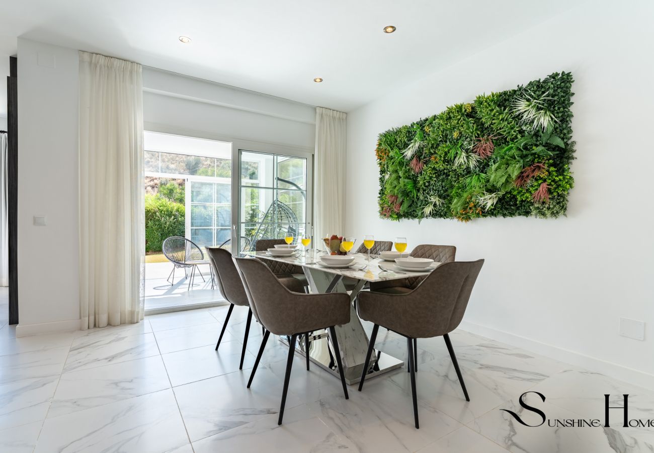 Maison mitoyenne à Mijas Costa - Peaceful Lux, 3 Bed townhouse 10 min to the Beach