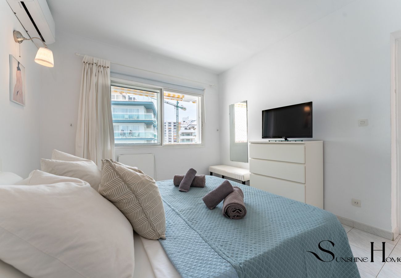 Appartement à Benalmádena - Great Location, Sea View, 2 Bedroom, Steps from the Beach