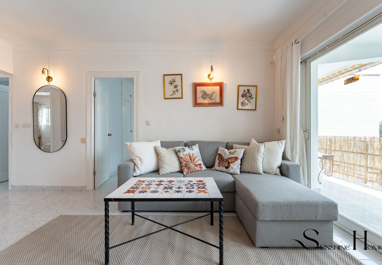 Appartement à Benalmádena - Great Location, Sea View, 2 Bedroom, Steps from the Beach