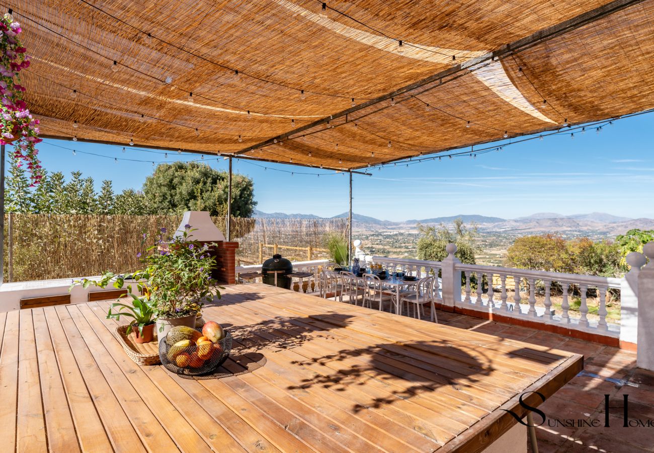 Villa à Alhaurín el Grande - Heated pool & spa villa in the mountains