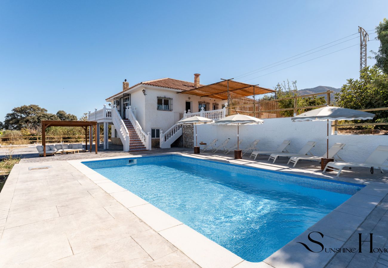 Villa à Alhaurín el Grande - Heated pool & spa villa in the mountains
