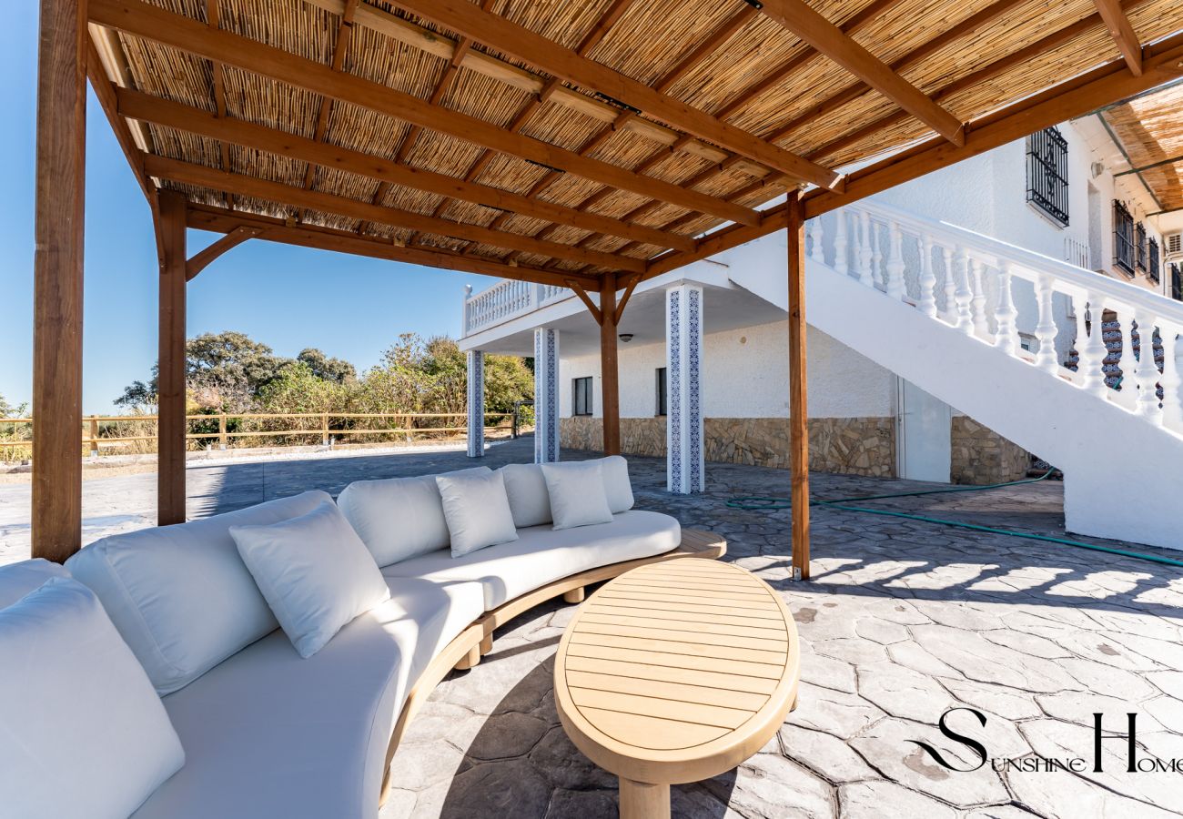 Villa à Alhaurín el Grande - Heated pool & spa villa in the mountains