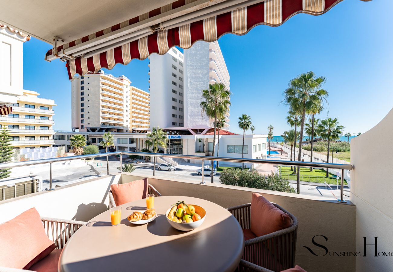 Appartement à Torremolinos - Séjour Plage avec Terrasse & Vue Mer REF050