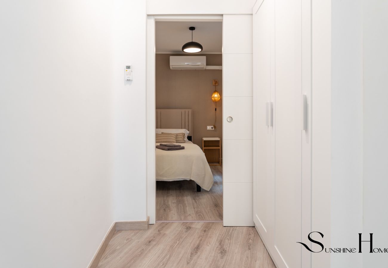 Appartement à Malaga - Appartement moderne 2 chambres dans le centre historique de Málaga – Tout à pied REF068