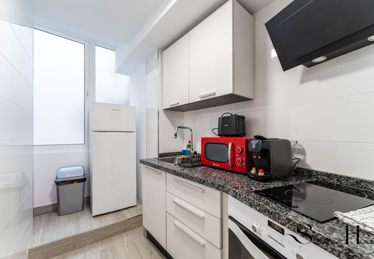 Appartement à Malaga - Appartement moderne 2 chambres dans le centre historique de Málaga – Tout à pied REF068