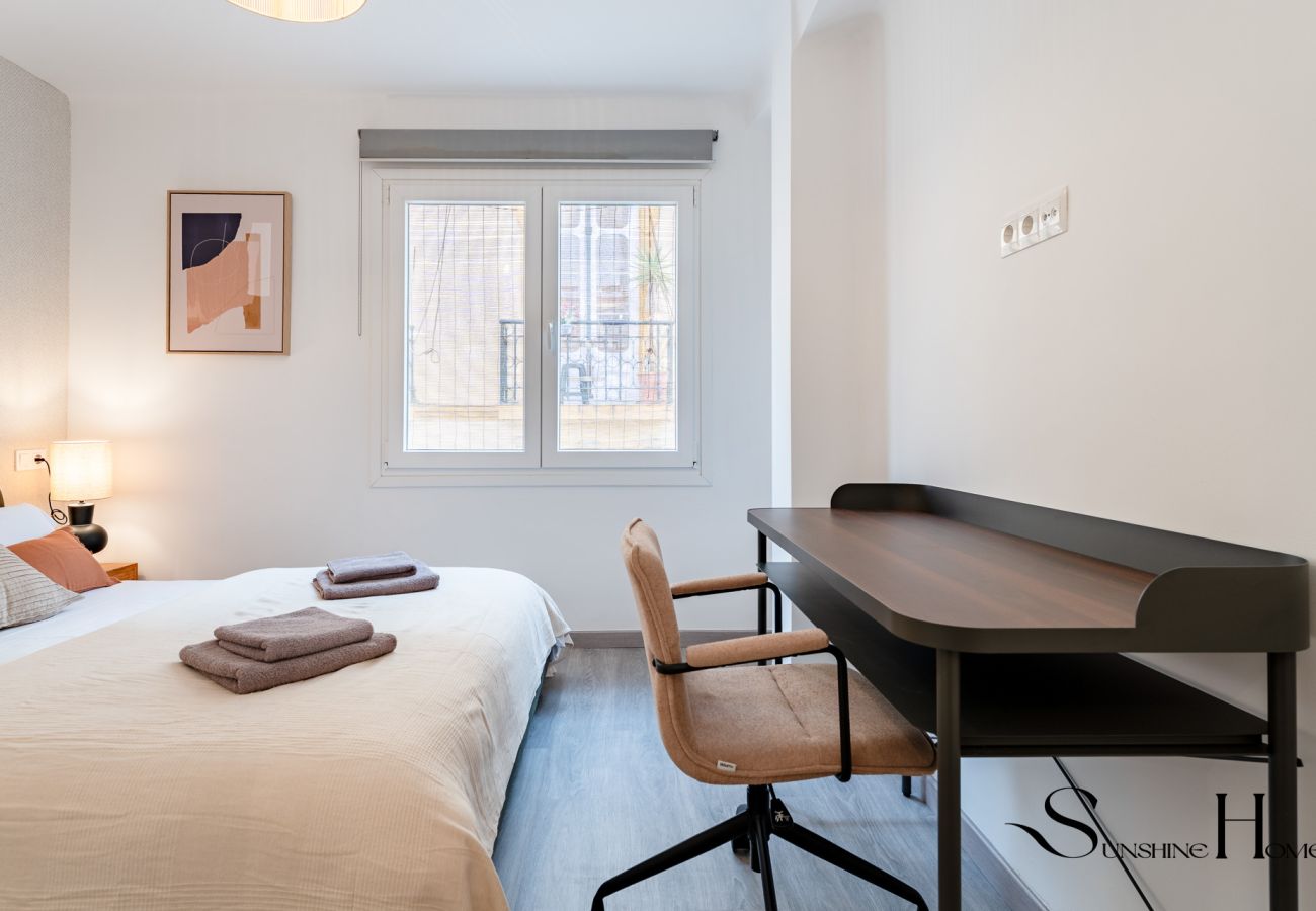 Appartement à Malaga - Appartement moderne 2 chambres dans le centre historique de Málaga – Tout à pied REF068