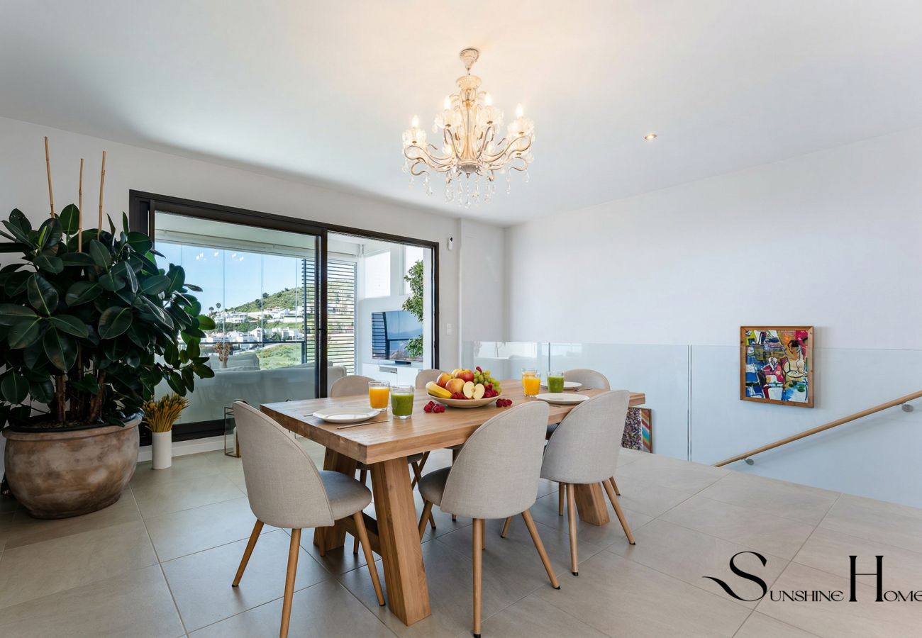 Maison mitoyenne à Mijas - Luxury 2Bed Villa in Mijas – Sea View, Pool  REF901