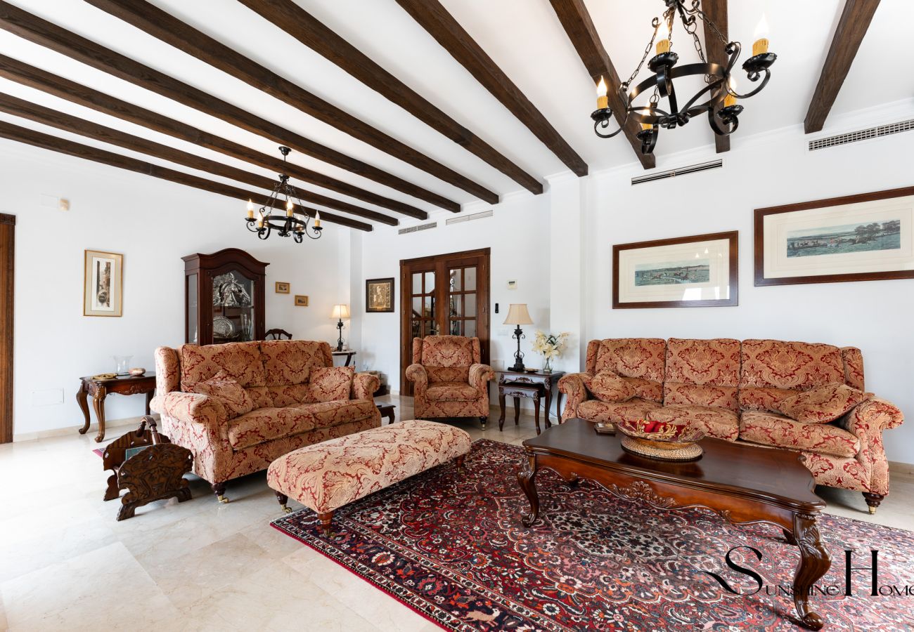 Villa à Alhaurín el Grande - Luxury 3BR Villa by Alhaurín Golf w/ Heated Pool REF011