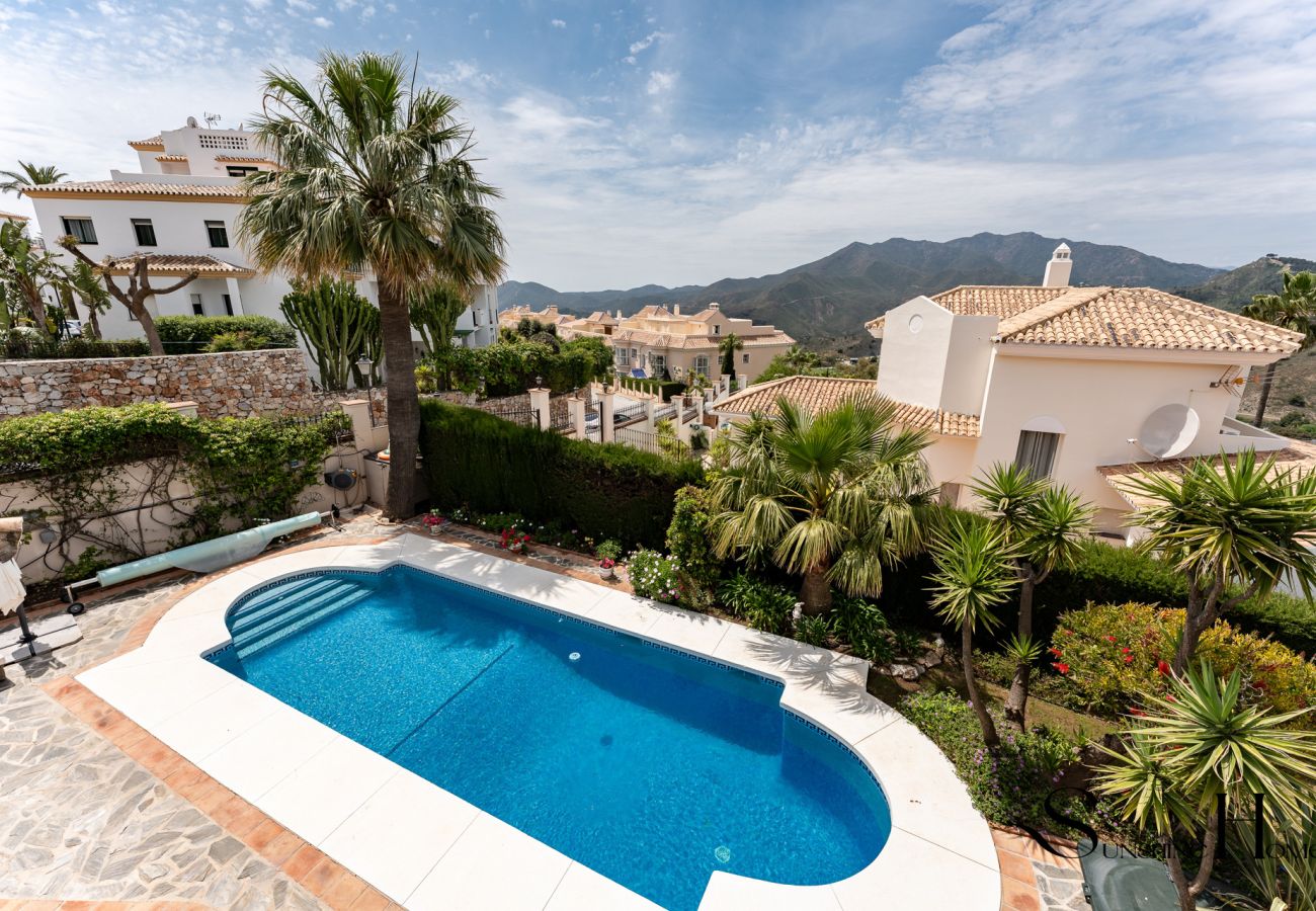 Villa à Alhaurín el Grande - Luxury 3BR Villa by Alhaurín Golf w/ Heated Pool REF011