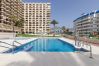 Appartement à Benalmádena - Beachfront Studio with Sea Views & Pools