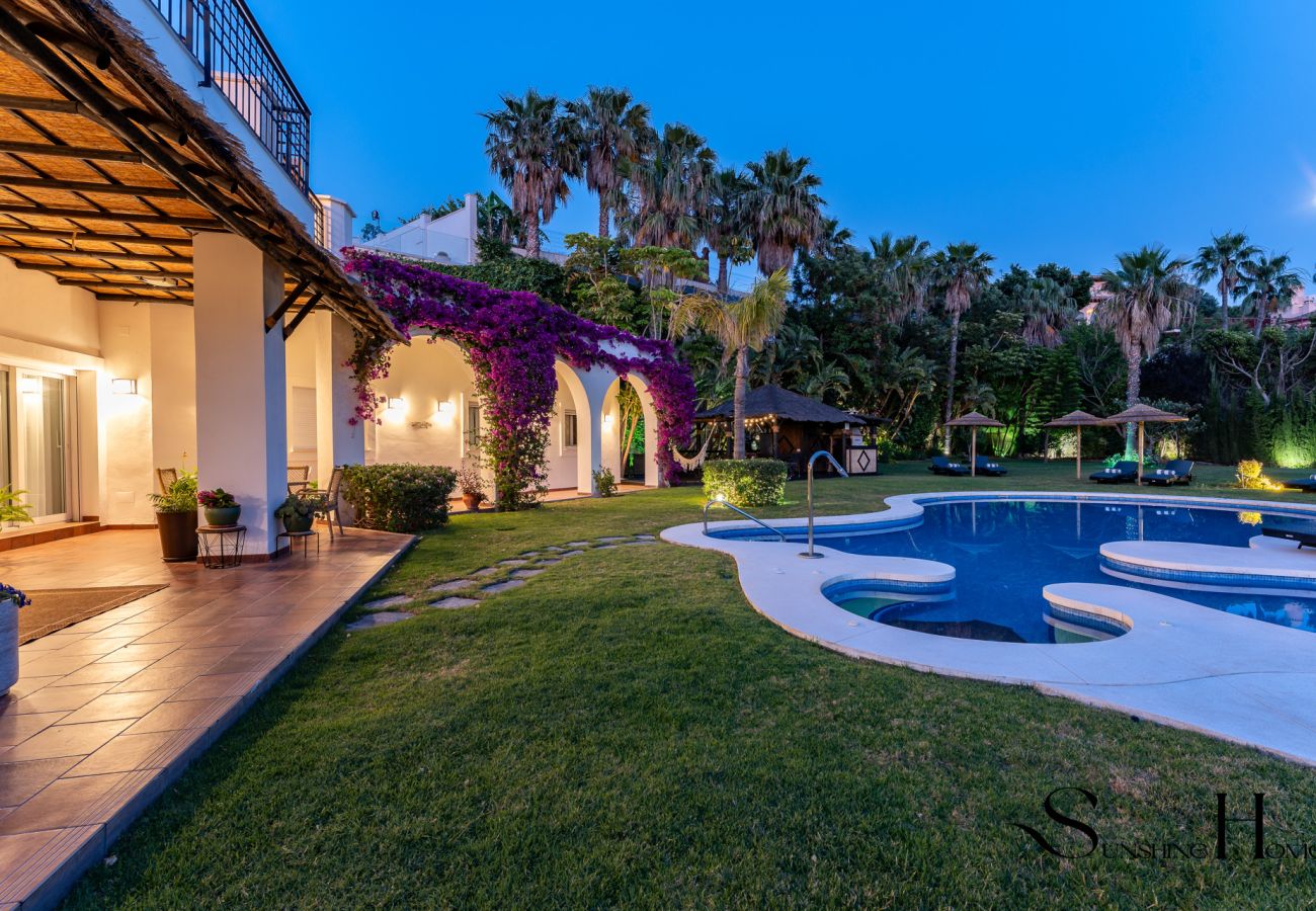 Villa à Benalmádena - Villa Luxe 5 Ch. Benalmádena | Piscine & Jacuzzi REF073