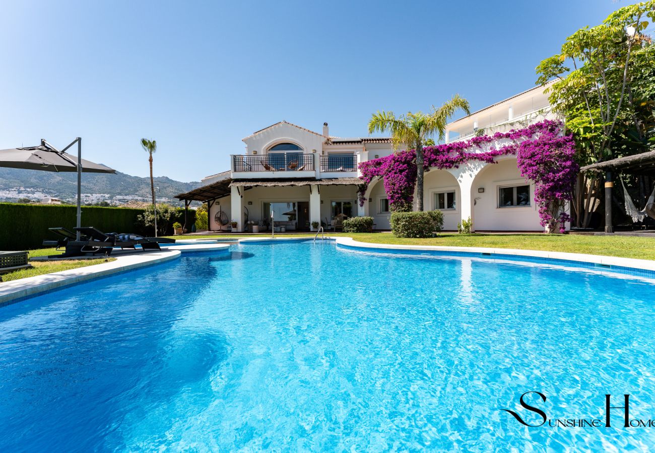 Villa à Benalmádena - Villa Luxe 5 Ch. Benalmádena | Piscine & Jacuzzi REF073
