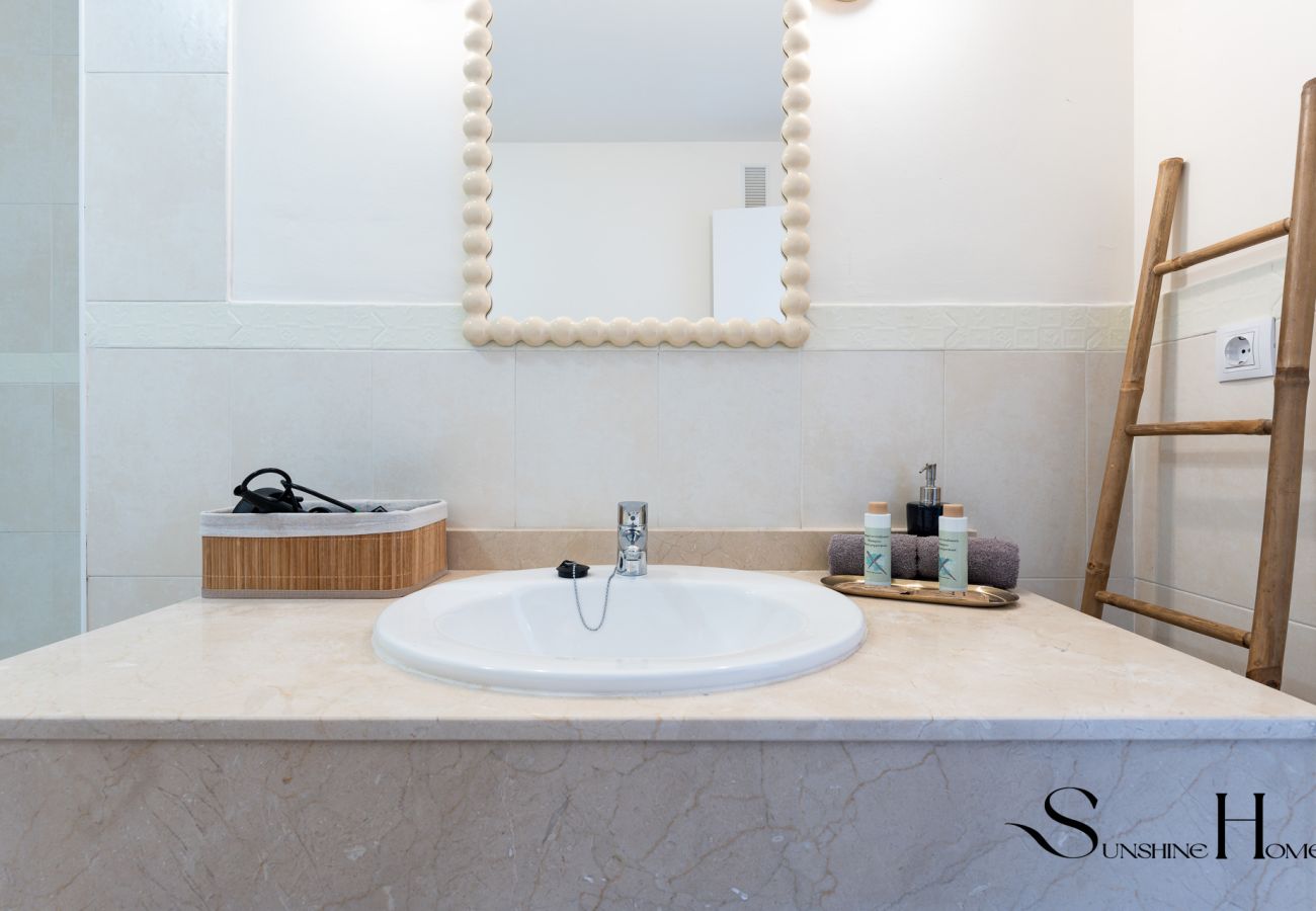 Appartement à Mijas Costa - Escapade Relaxante avec Vue sur la Mer à Calahonda