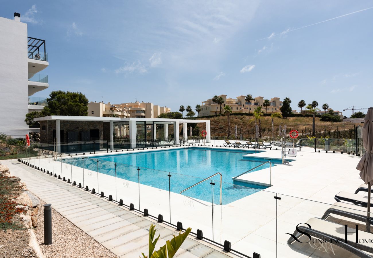 Appartement à Mijas Costa - Escapade Paisible Près Plage & Golf