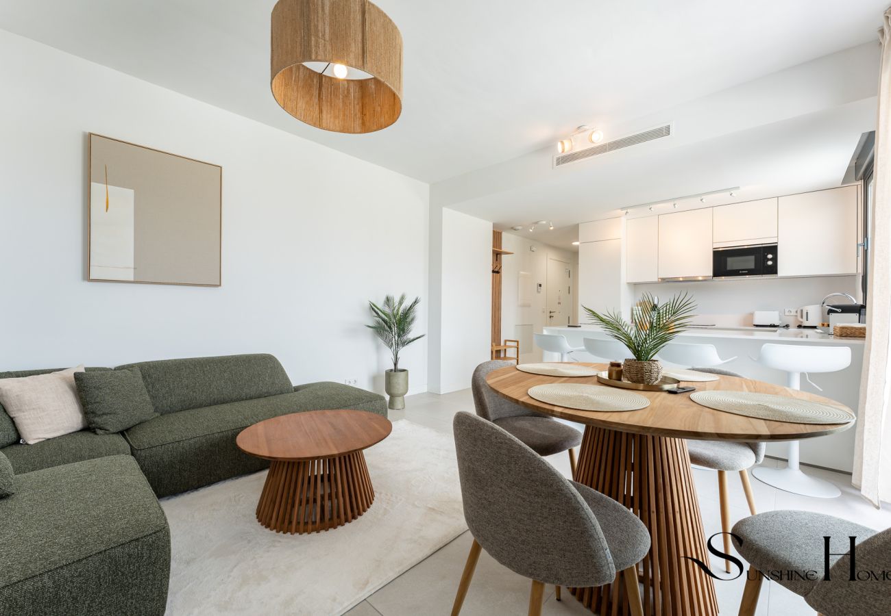 Appartement à Mijas Costa - Penthouse Moderne de 2 Chambres avec Vue sur le Golf près de La Cala de Mijas