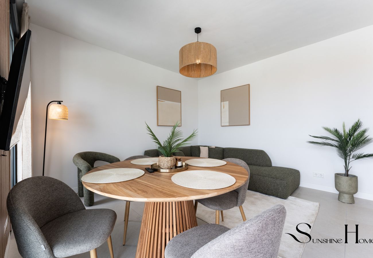 Appartement à Mijas Costa - Penthouse Moderne de 2 Chambres avec Vue sur le Golf près de La Cala de Mijas