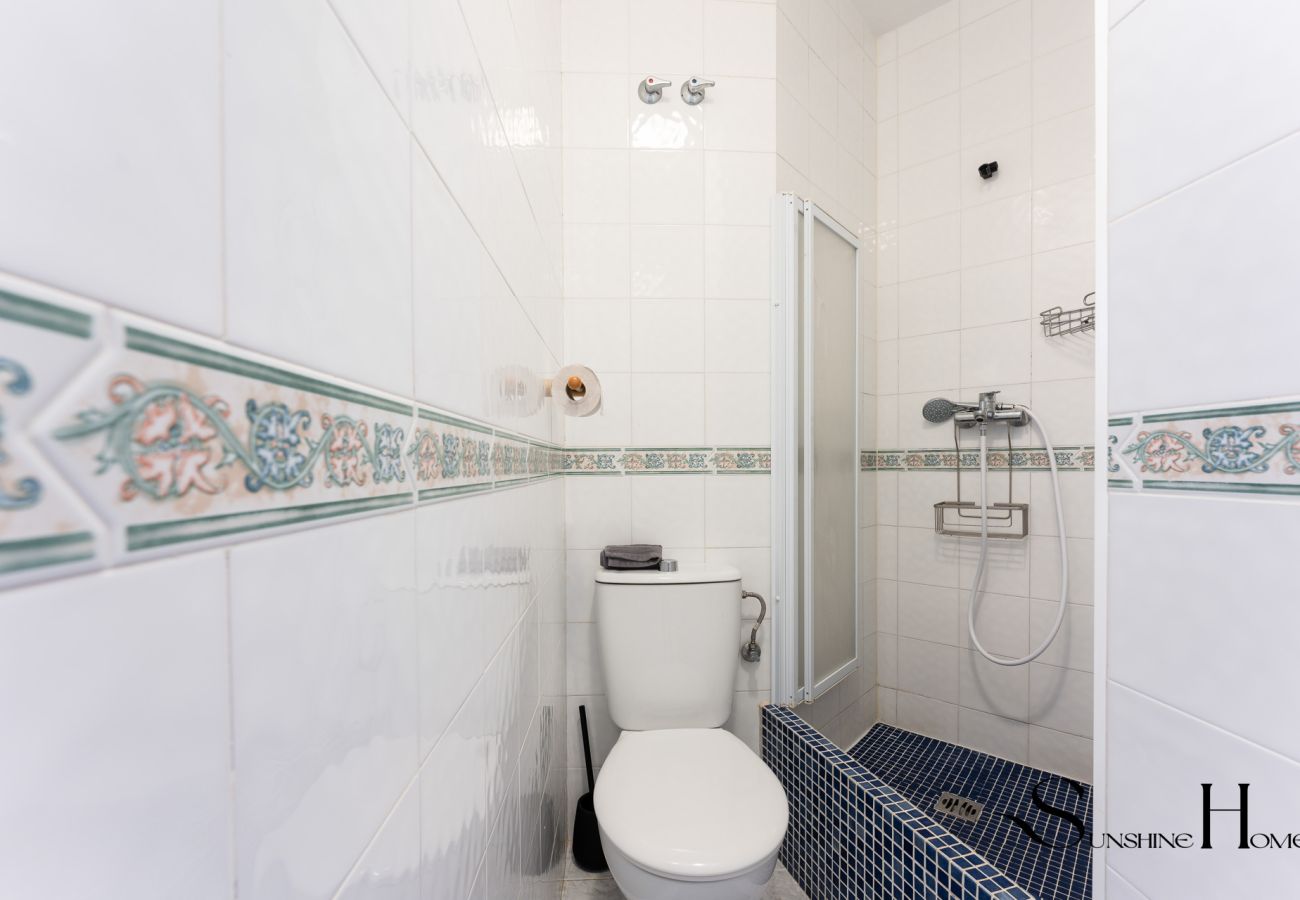 Appartement à Benalmádena - 4 Bed Townhouse, Sauna, Pool, Sea Views