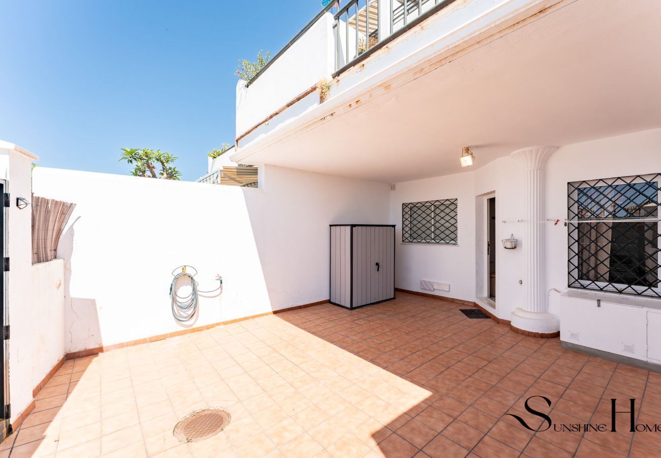 Appartement à Benalmádena - 4 Bed Townhouse, Sauna, Pool, Sea Views