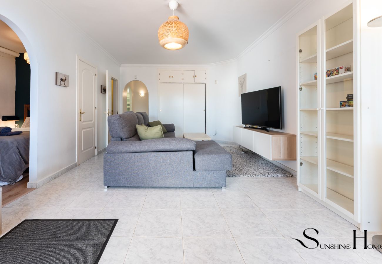 Appartement à Benalmádena - 4 Bed Townhouse, Sauna, Pool, Sea Views