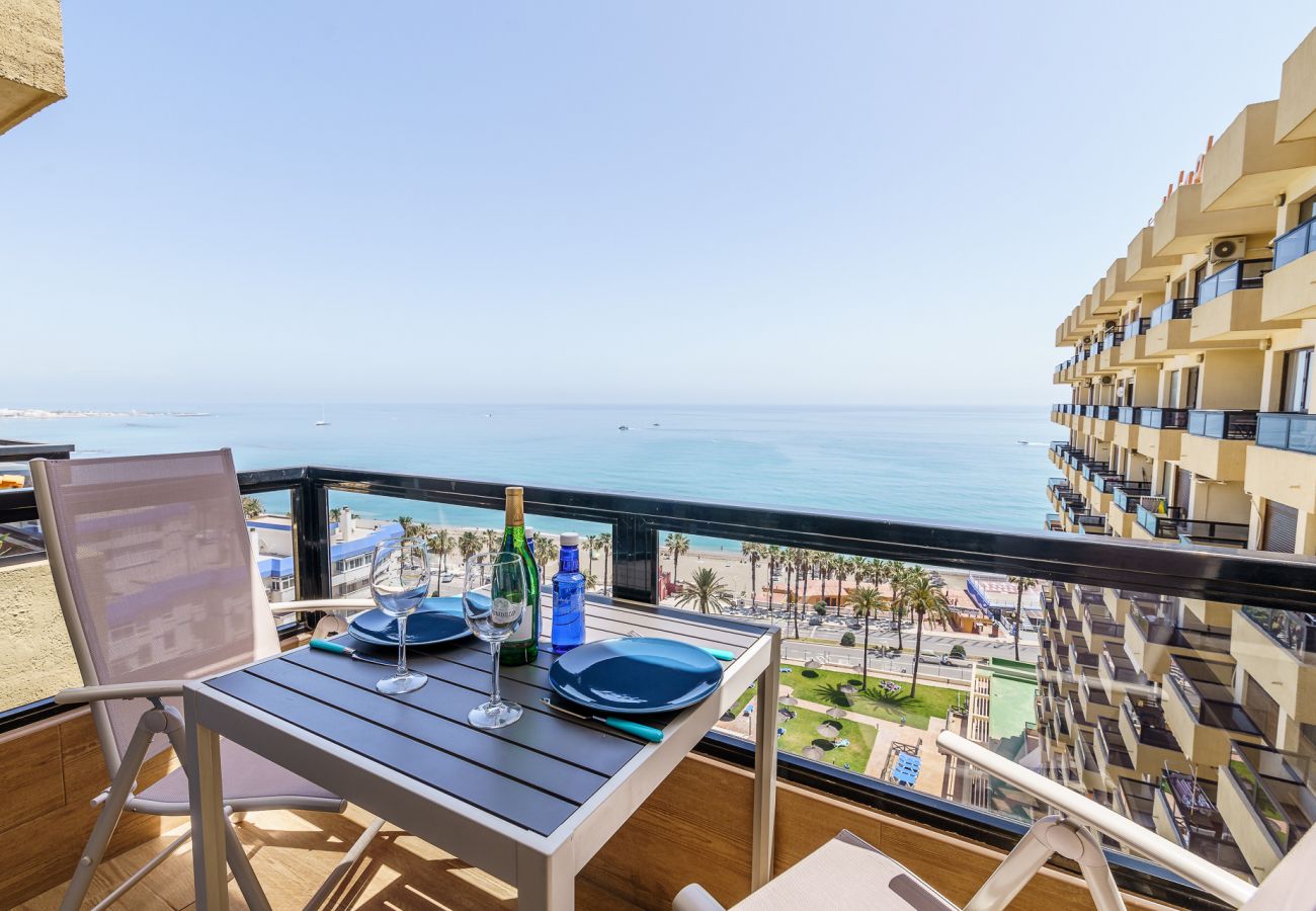 Studio in Benalmádena - Amazing views Beachfront Apartment with Swimming Pool