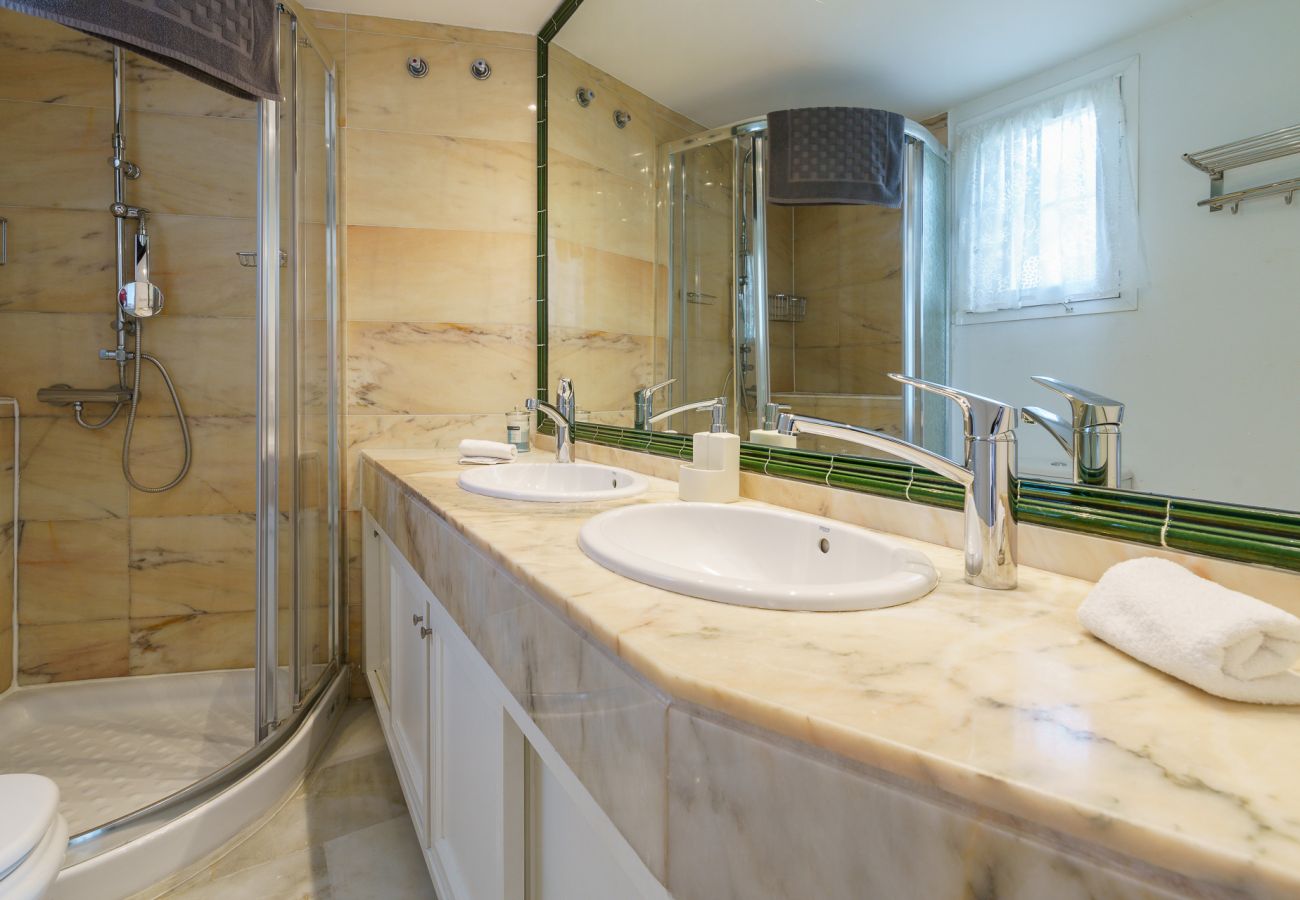 Townhouse in Benalmádena - Beautiful views family townhouse steps from the BEACH