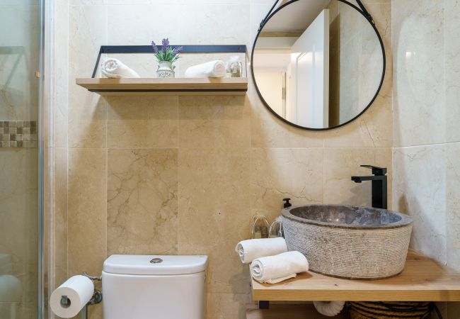 Apartment in Benalmádena - 2nd line from the beach , seaviews + parking &pool Apartment in Benalmádena - 2nd line from the beach , seaviews + parking &pool