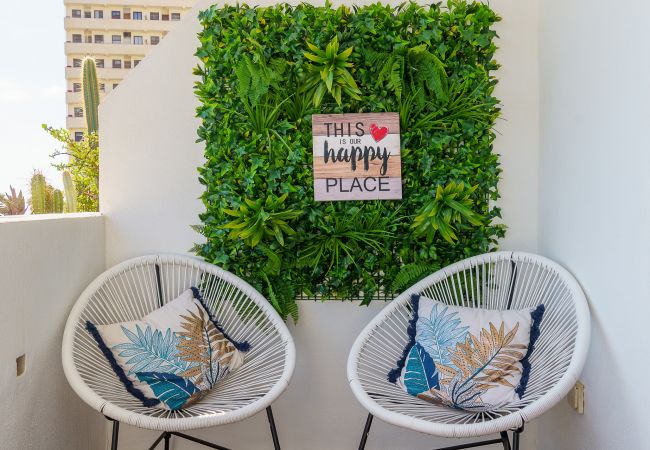 Apartment in Benalmádena - 2nd line from the beach , seaviews + parking &pool Apartment in Benalmádena - 2nd line from the beach , seaviews + parking &pool