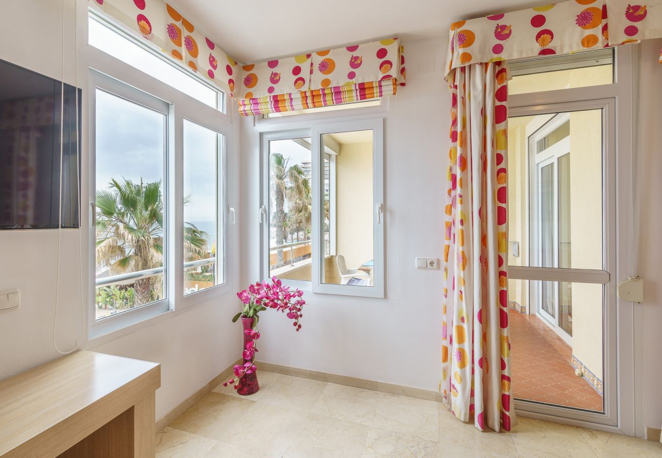 Apartment in Torremolinos - Fantastic Views > On the Beach > Best Location !