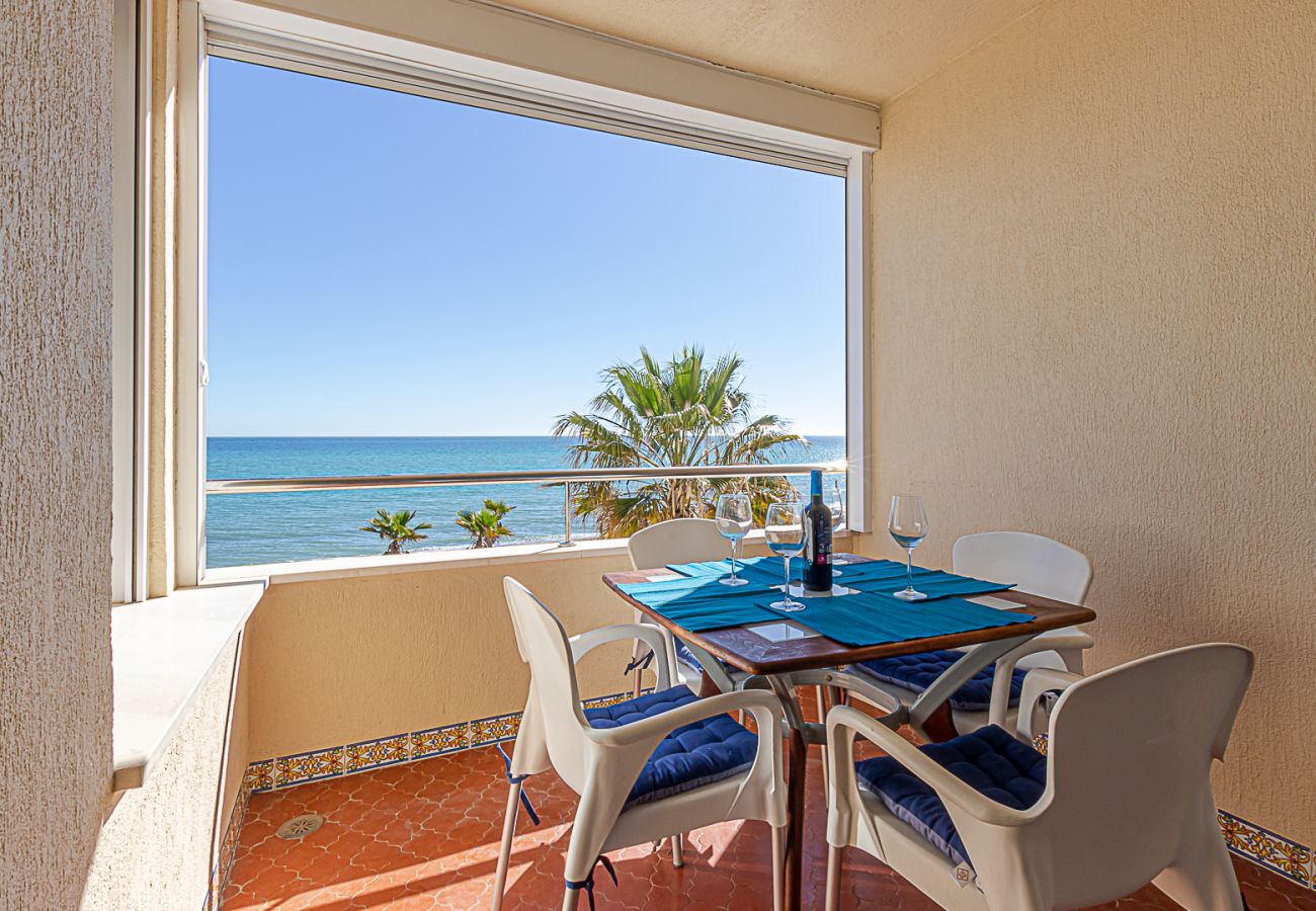 Apartment in Torremolinos - Fantastic Views > On the Beach > Best Location !