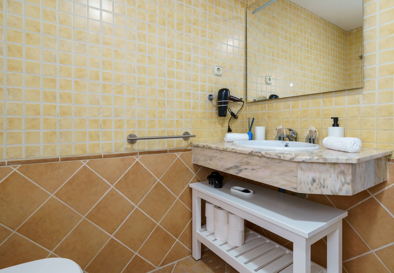 Apartment in Benalmádena - Living On The BEACH , First Line + Big Terrace Best Views