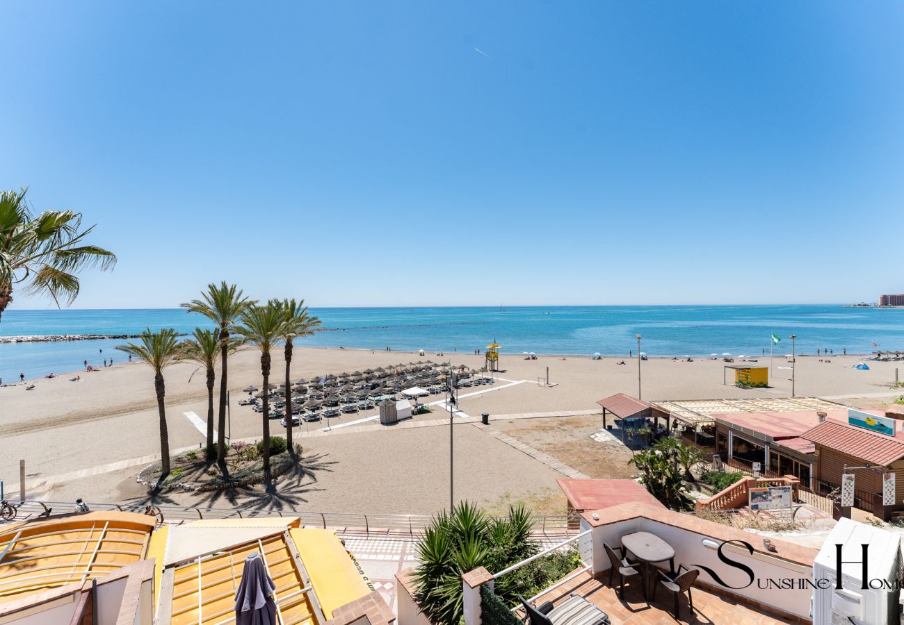 Apartment in Benalmádena - Living On The BEACH , First Line + Big Terrace Best Views