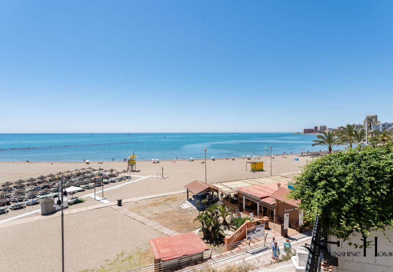 Apartment in Benalmádena - Living On The BEACH , First Line + Big Terrace Best Views