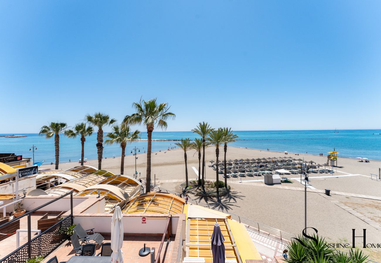 Apartment in Benalmádena - Living On The BEACH , First Line + Big Terrace Best Views