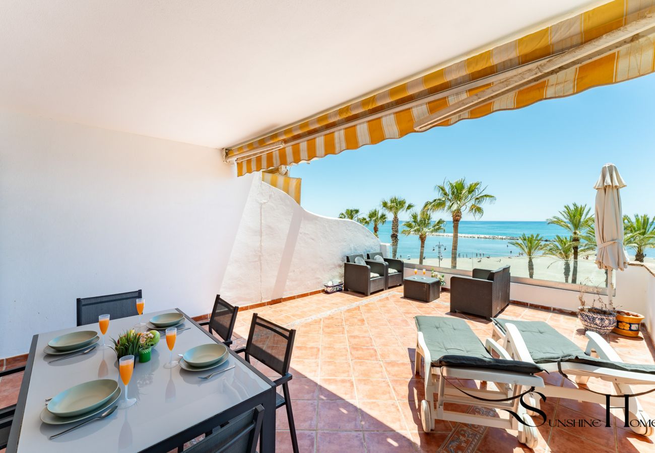 Apartment in Benalmádena - Living On The BEACH , First Line + Big Terrace Best Views