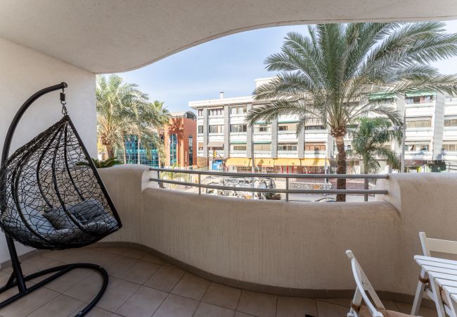 Apartment in Benalmádena - Spacious 2bed family apartment in Puerto Marina