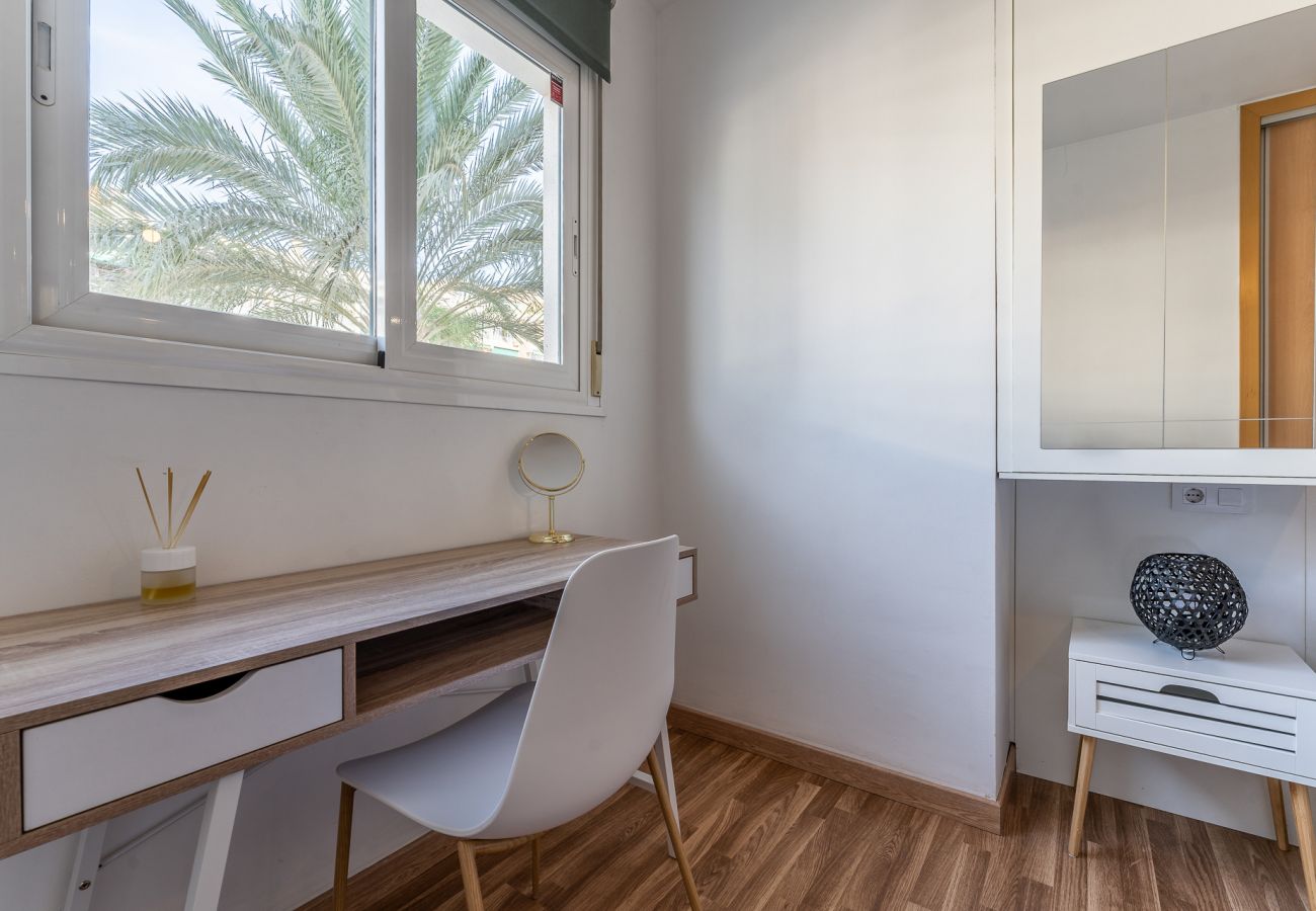 Apartment in Benalmádena - Spacious 2bed family apartment in Puerto Marina