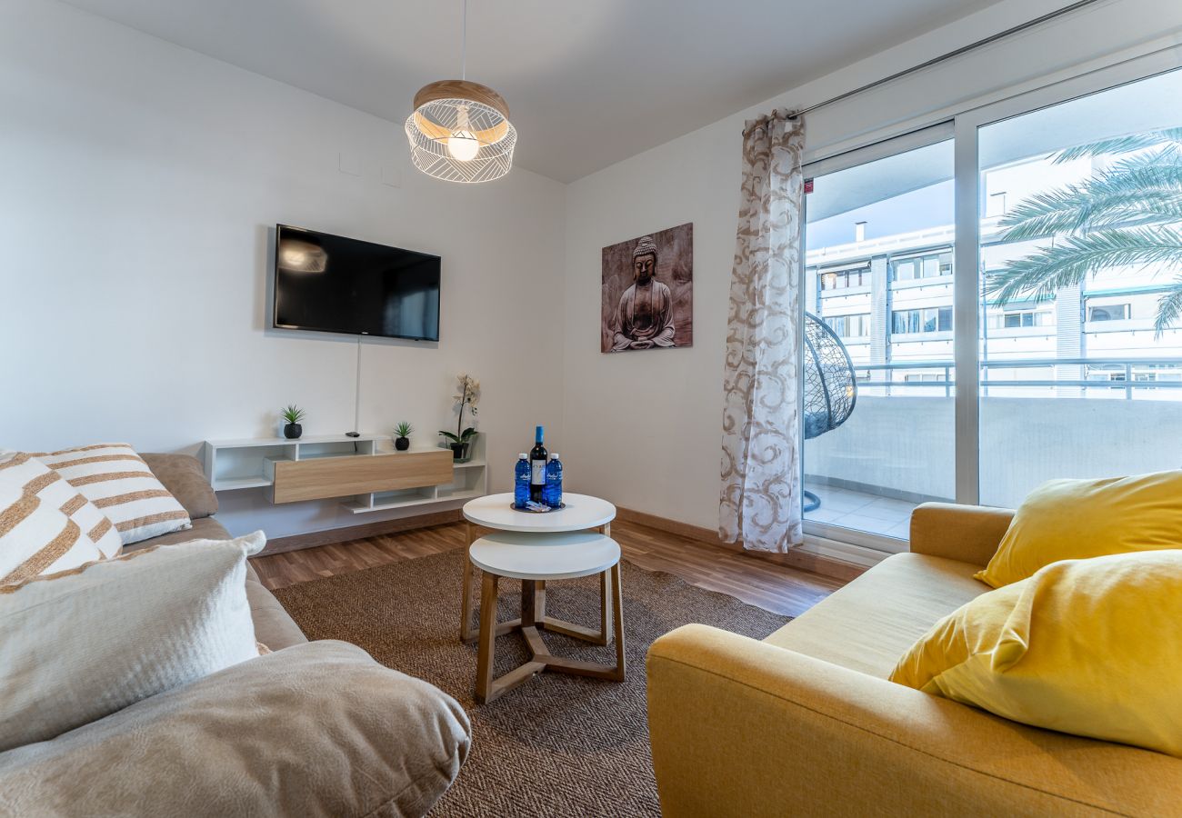 Apartment in Benalmádena - Spacious 2bed family apartment in Puerto Marina