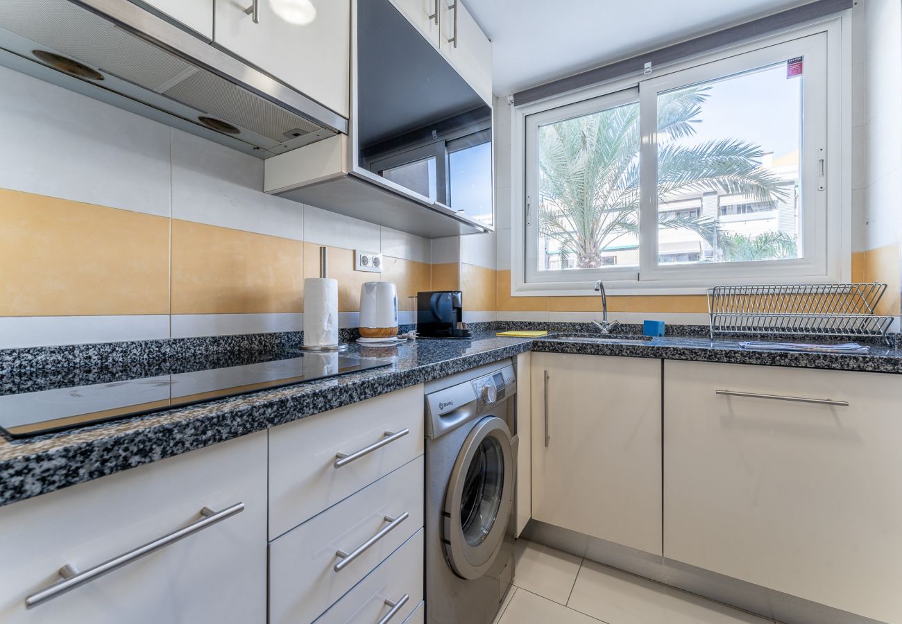 Apartment in Benalmádena - Spacious 2bed family apartment in Puerto Marina