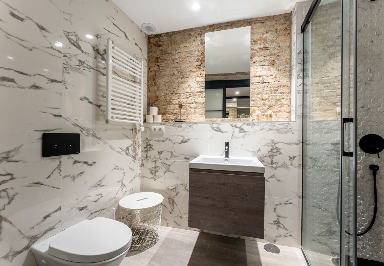 Apartment in Málaga - High ceiling gem in heart of Malaga's historic district