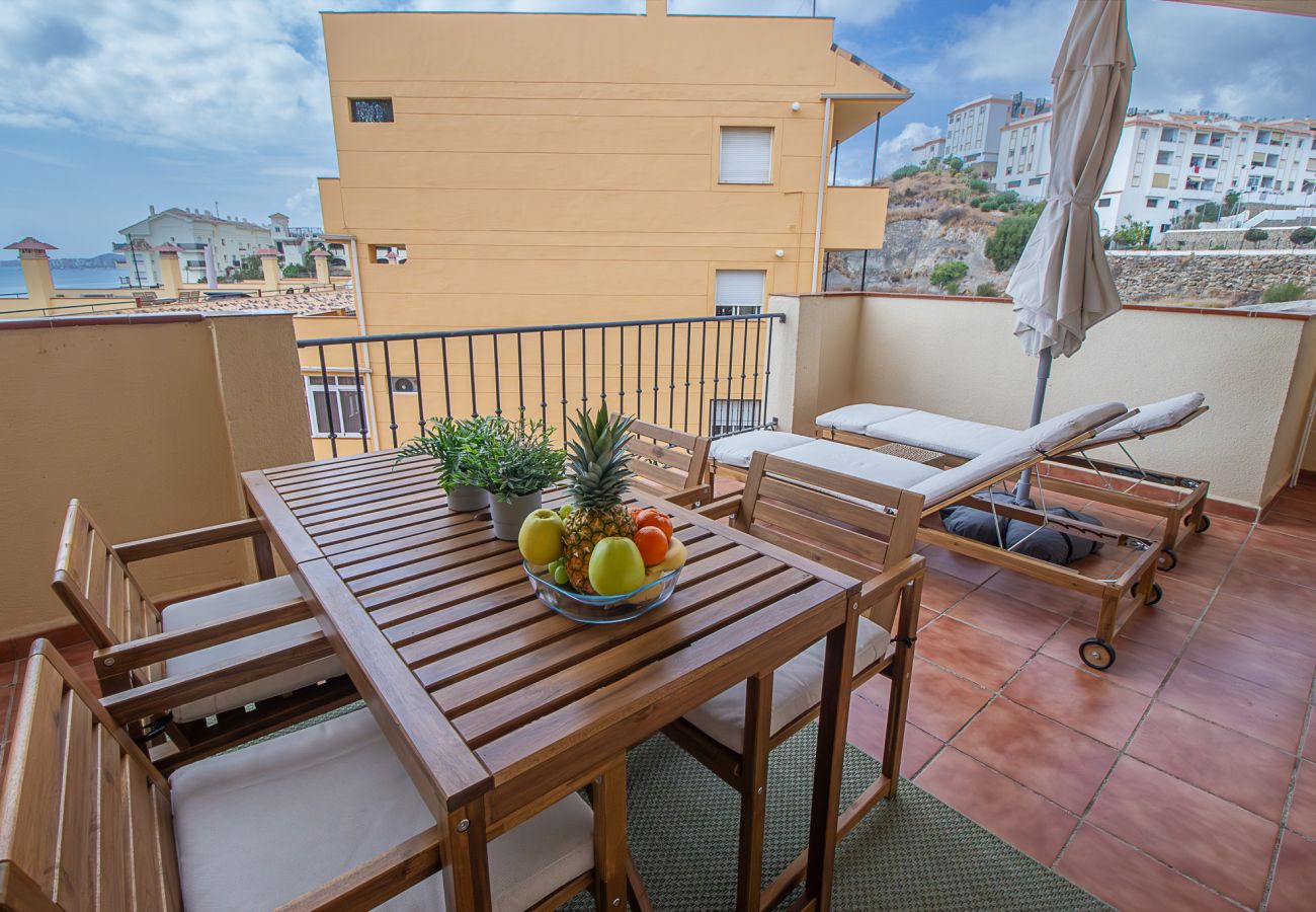 Apartment in Benalmádena - Beachside Retreat with Private Terrace and sea views REF014