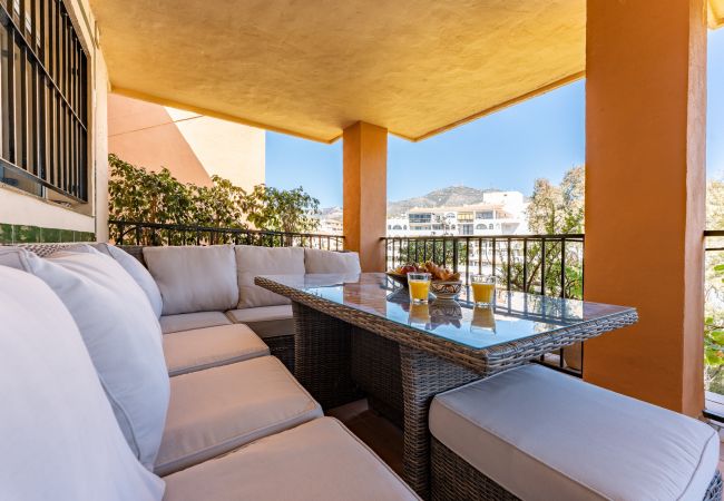 Apartment with Large Terrace Presented by Sunshinehomes Fuengirola